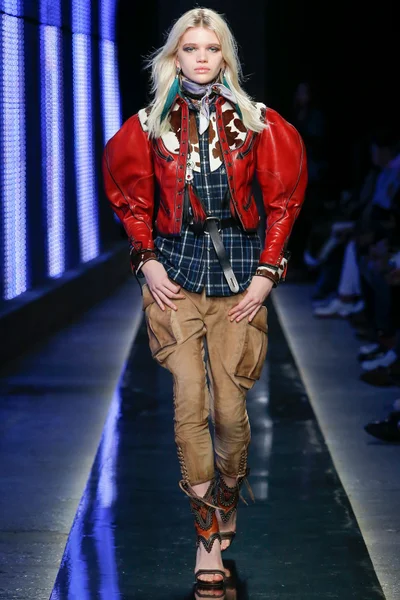 Look 31